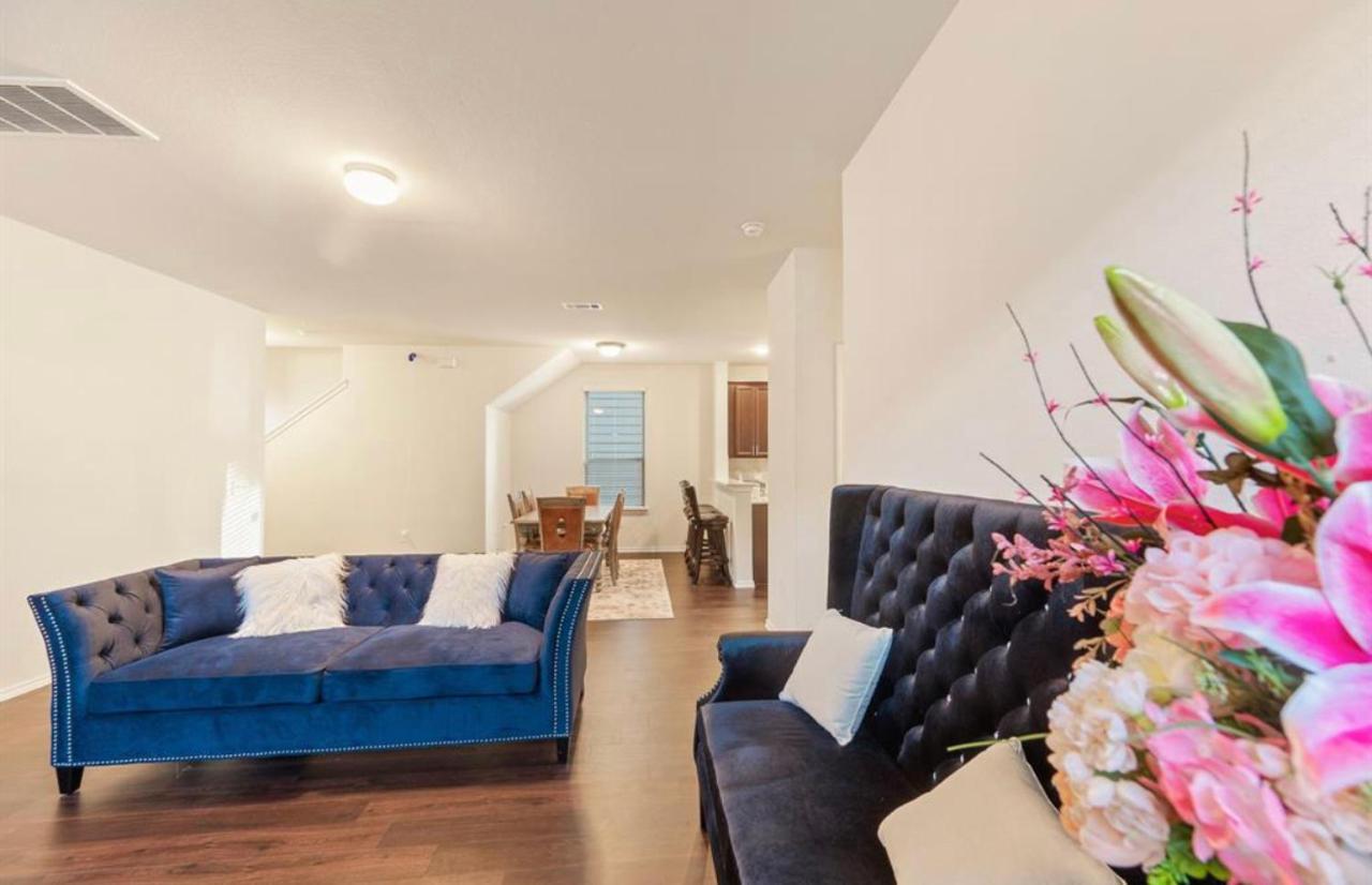 N-E-G House - Near David Wayne Hooks Airport Villa Хюстън Екстериор снимка