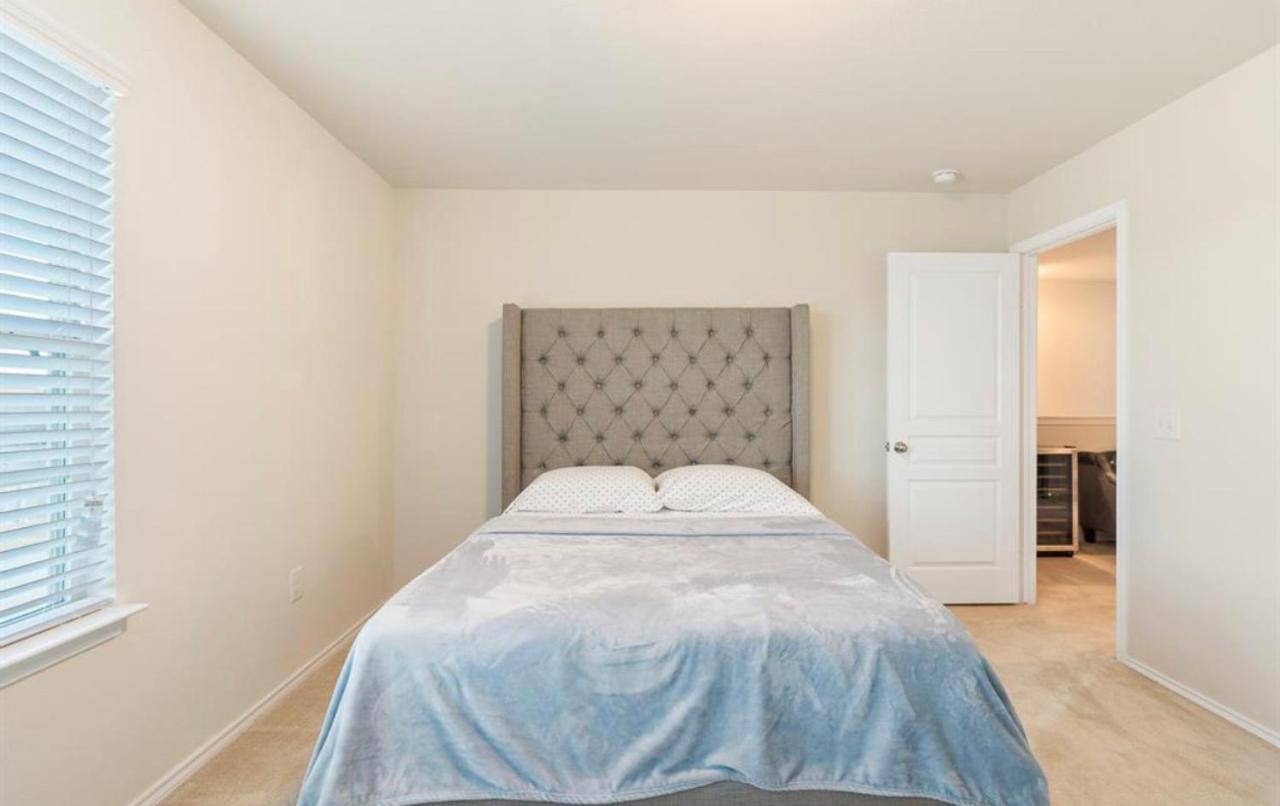 N-E-G House - Near David Wayne Hooks Airport Villa Хюстън Екстериор снимка