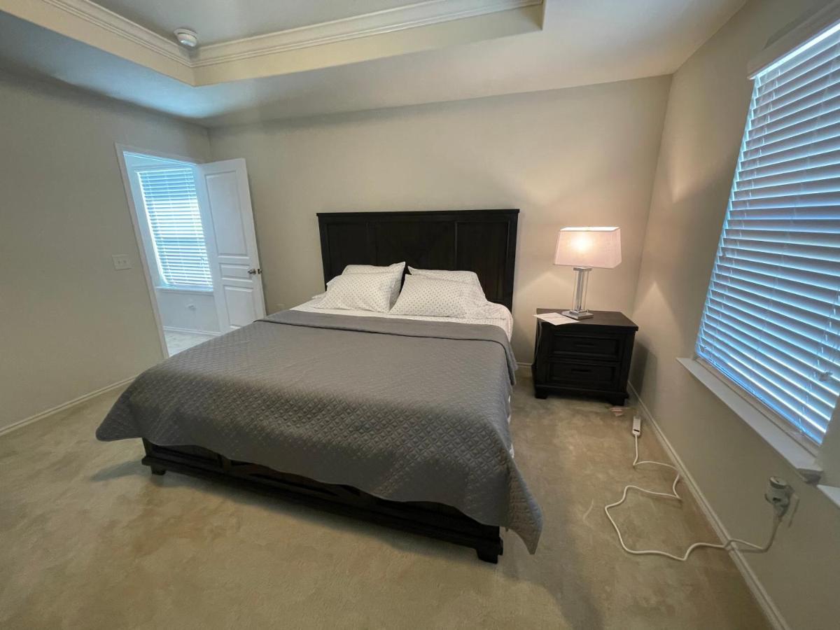 N-E-G House - Near David Wayne Hooks Airport Villa Хюстън Екстериор снимка