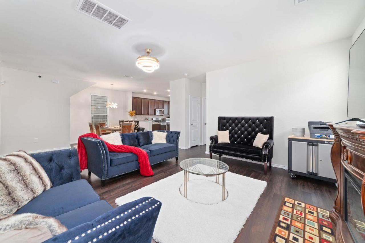 N-E-G House - Near David Wayne Hooks Airport Villa Хюстън Екстериор снимка