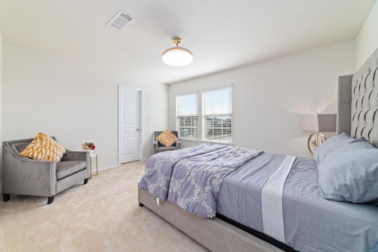 N-E-G House - Near David Wayne Hooks Airport Villa Хюстън Екстериор снимка